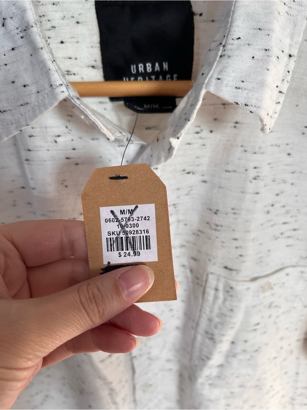 Urban Heritage White Speckled Short Sleeve Button-Down Shirt - Picture 3 of 9